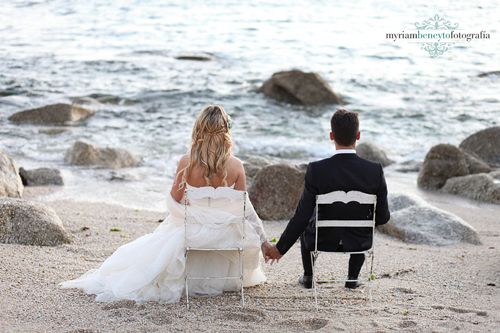Detalles de una sesión post boda en la playa Detalles de una sesión post boda en la playa