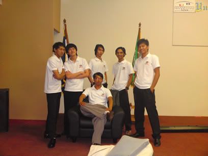 PT. Bola Kembar's PM with his staff