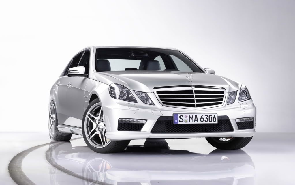 2010-Mercedes-E63-AMG-9.jpg