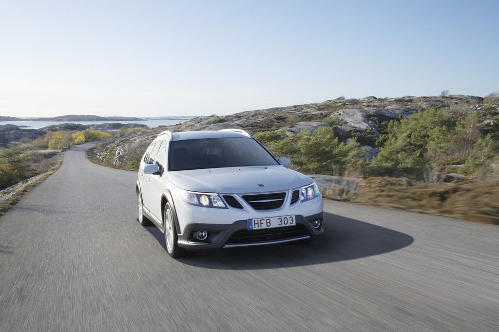2010-Saab-9-3x-3.jpg