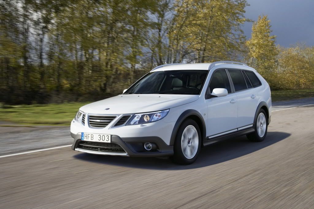 2010-Saab-9-3x-7.jpg