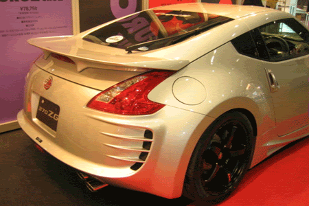 Nissan-370Z-8.gif