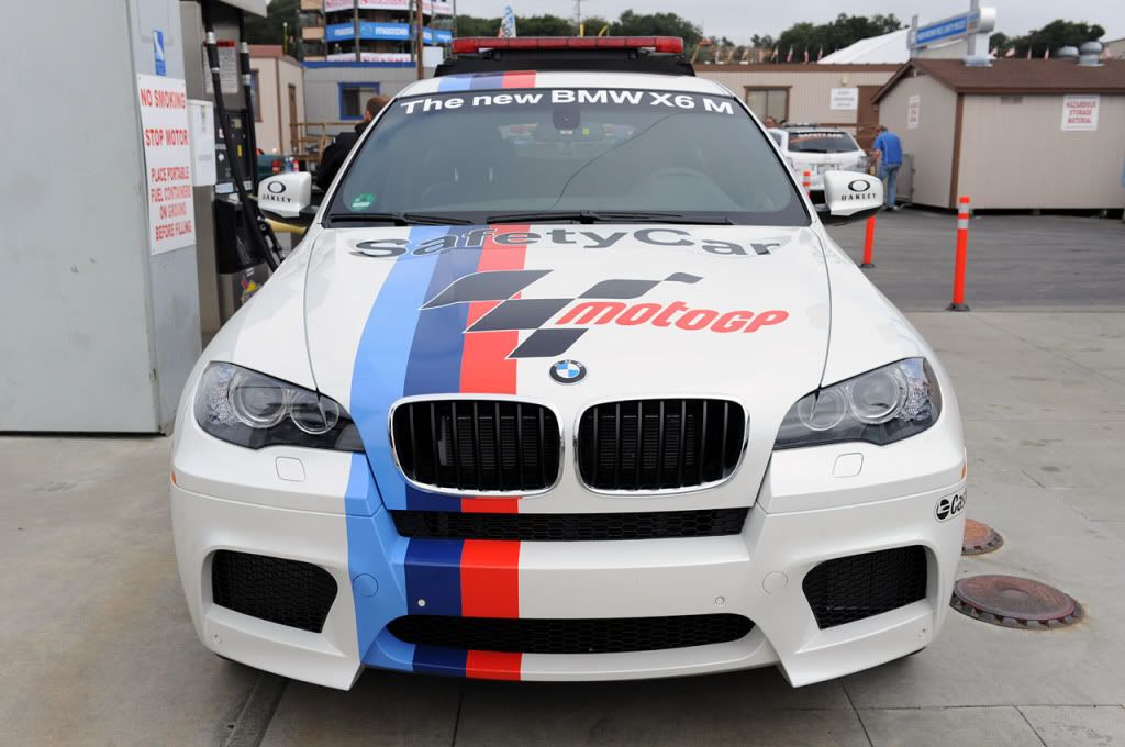 bmwx6mpacecar_02.jpg