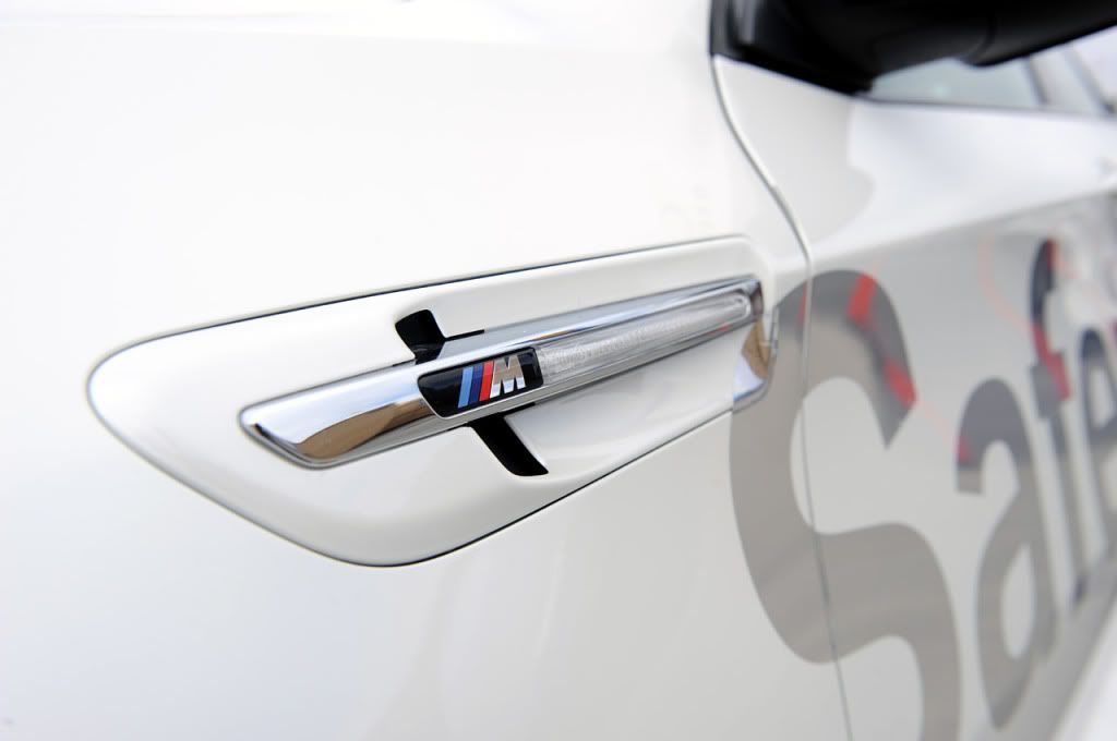 bmwx6mpacecar_14.jpg