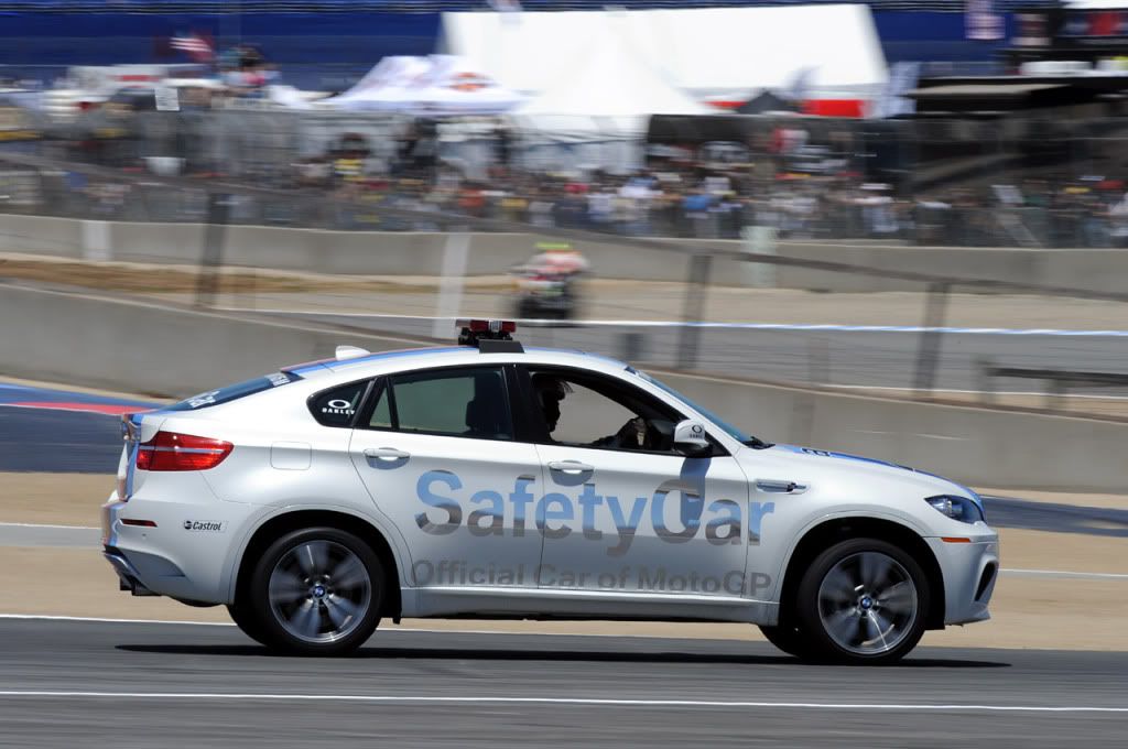 bmwx6mpacecar_20.jpg