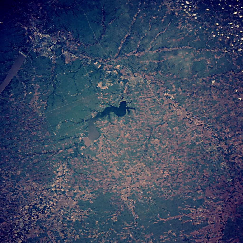 aw003.jpg