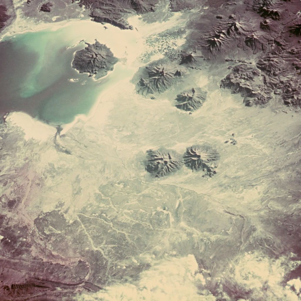 aw062.jpg