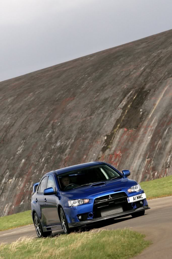 Mitsubishi-Lancer-EVO-X-FQ-400-56.jpg