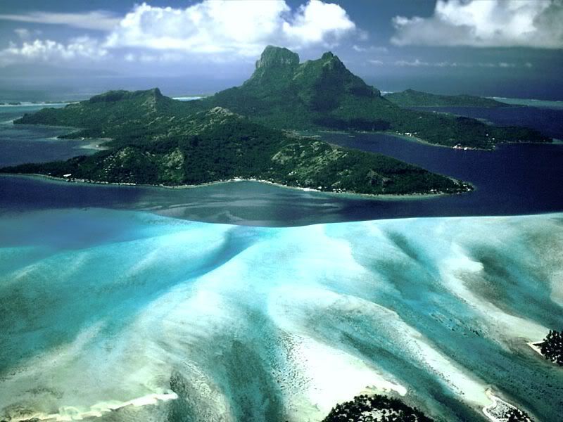 APPROACHING_BORABORA_FRENCH.jpg