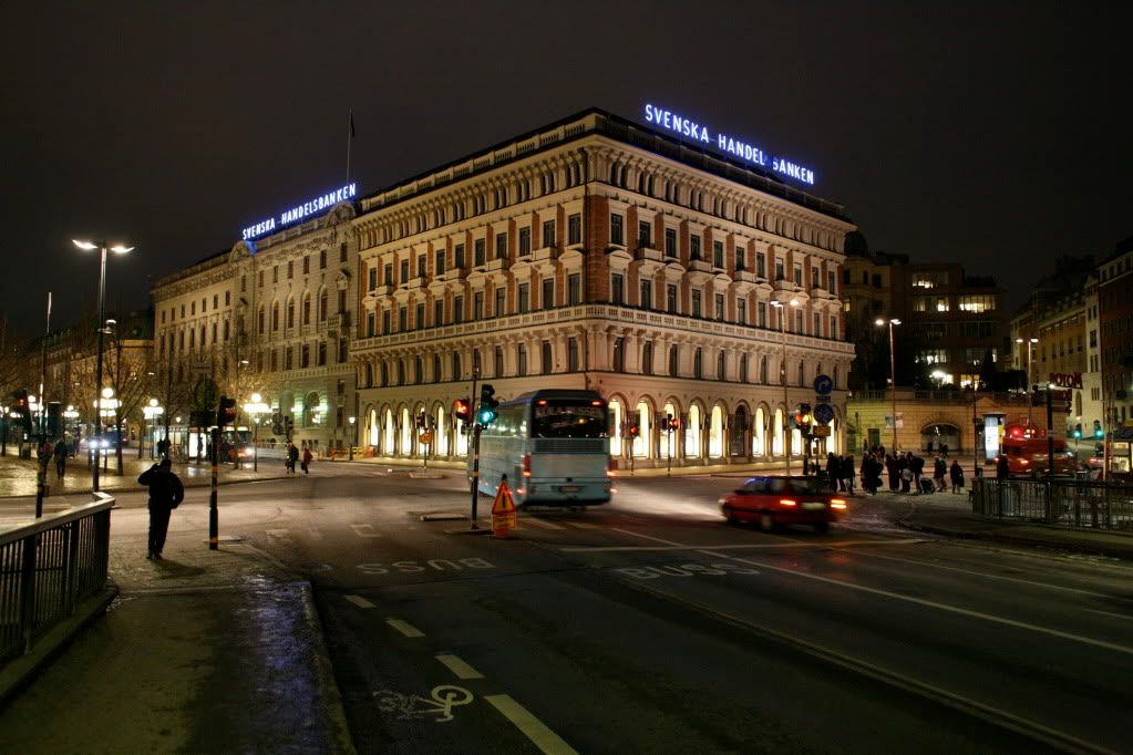 HandelsbankensHuvudkontorNatt200611.jpg