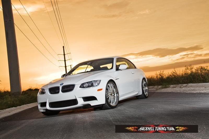 20x9and20x105VossenVVS082SilverM-2.jpg