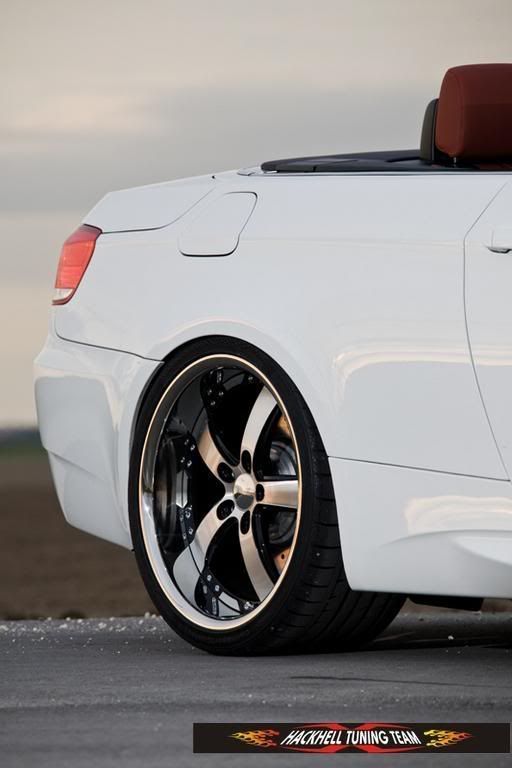 20x9and20x105VossenVVS082SilverM-5.jpg