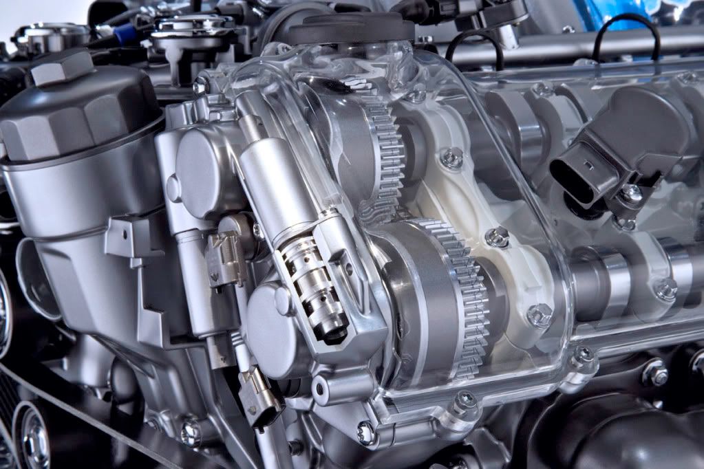 AMG-63-V8-close-up1a.jpg