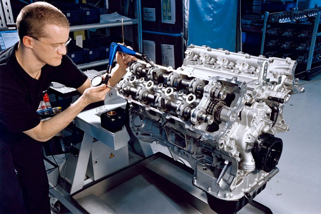 AMG-63-V8-manufact4a.jpg