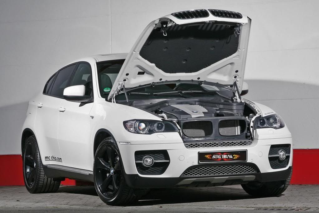 BMW-White-SharkX6-6.jpg