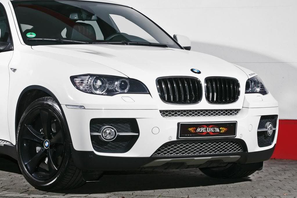BMW-White-SharkX6-8.jpg