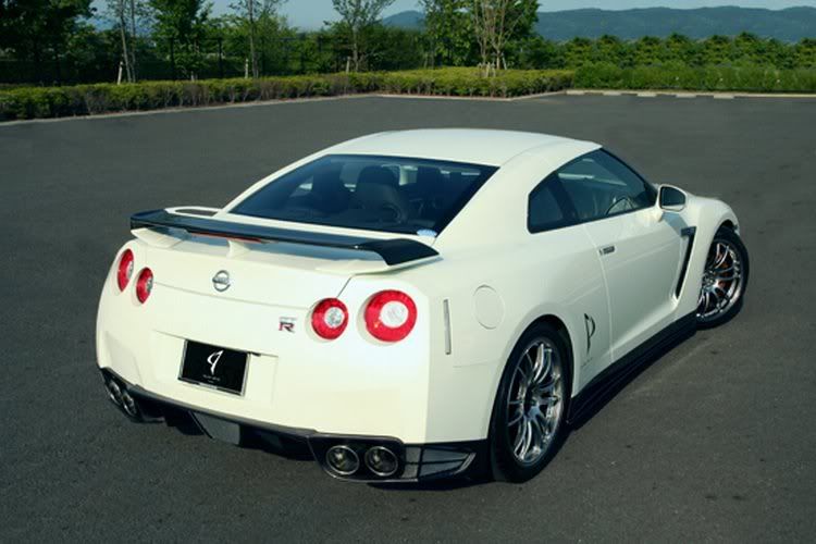 Nissan-GT-R-Tuning-10.jpg