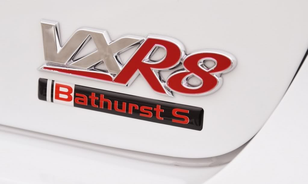 Vauxhall-VXR8-Bathurst-S-2.jpg