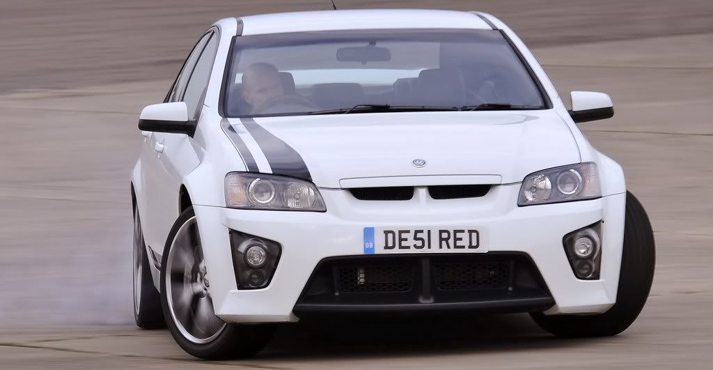 Vauxhall-VXR8-Bathurst-S-4.jpg