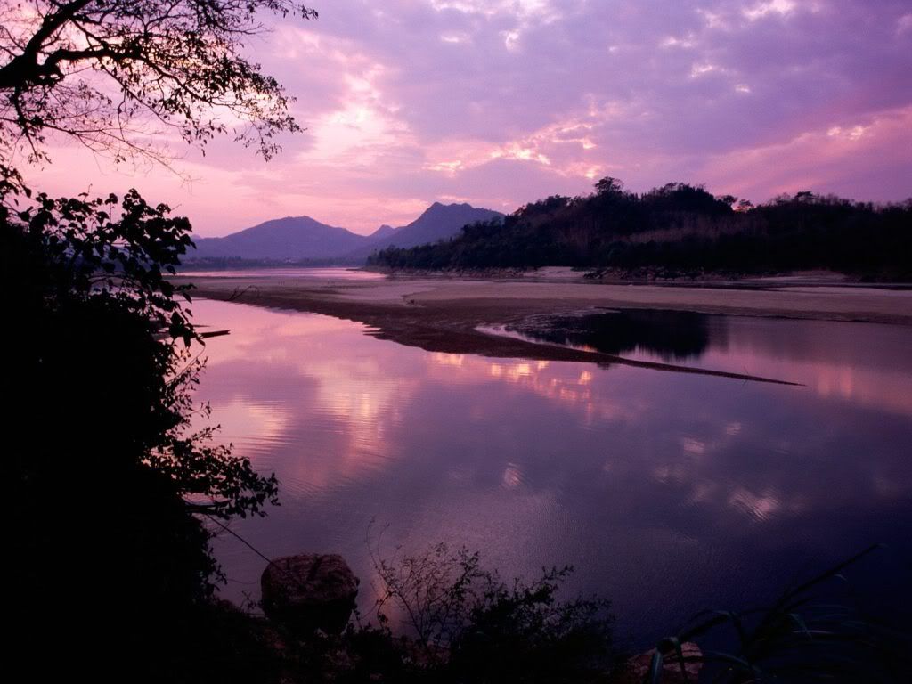 KhanRiverLuangPrabangLaos.jpg