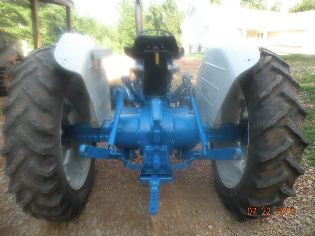 Looking At A Ford 4000 - Mytractorforum Com