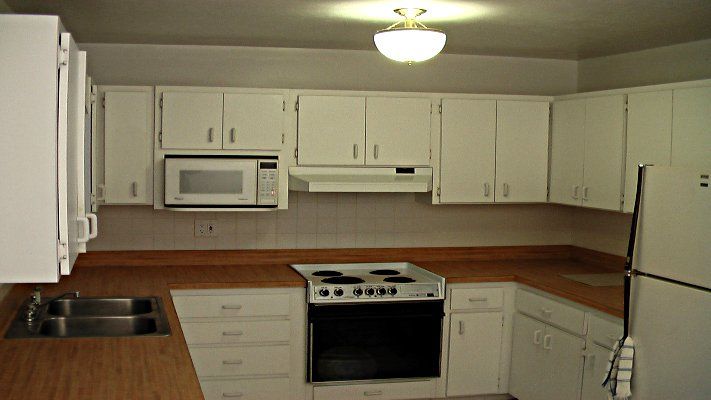 Kitchen photo kitchen_s.jpg